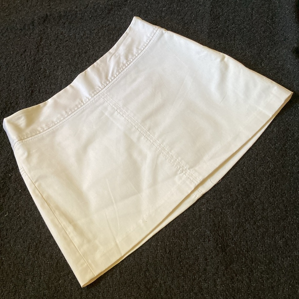 🎀NWOT Old Navy Size 1 White Skirt